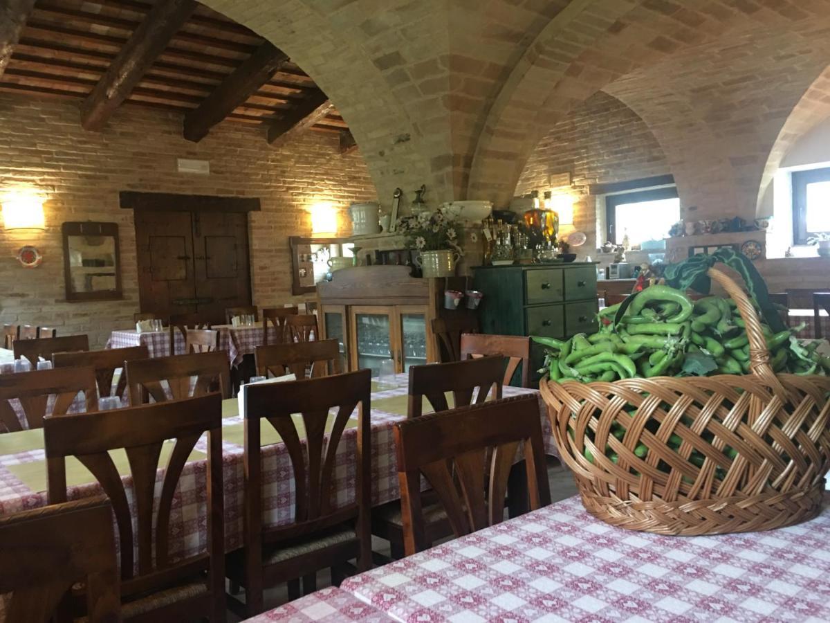 Affitta Camere Il Pettirosso Fermo Exterior photo